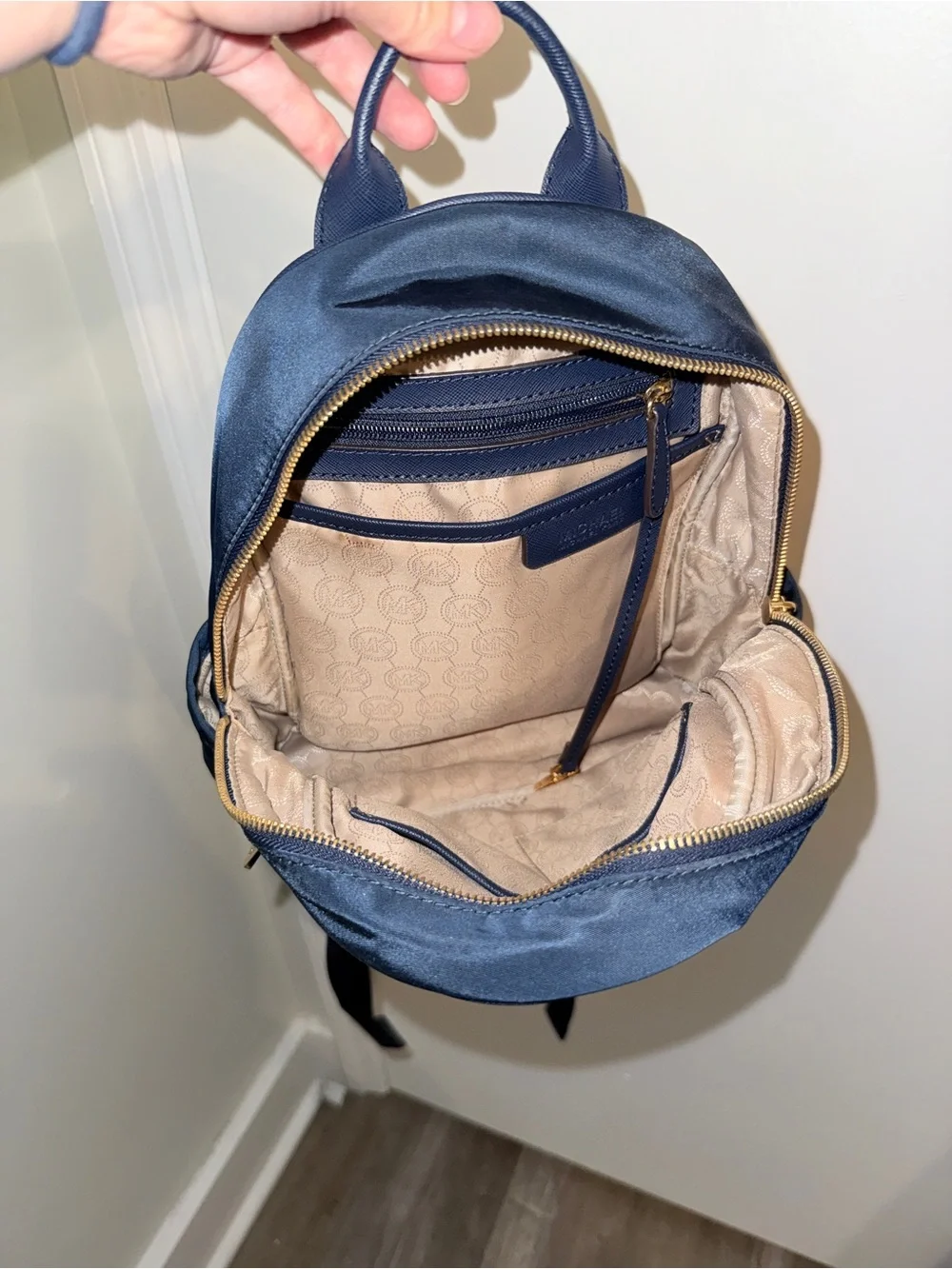 Michael Kors compact michael